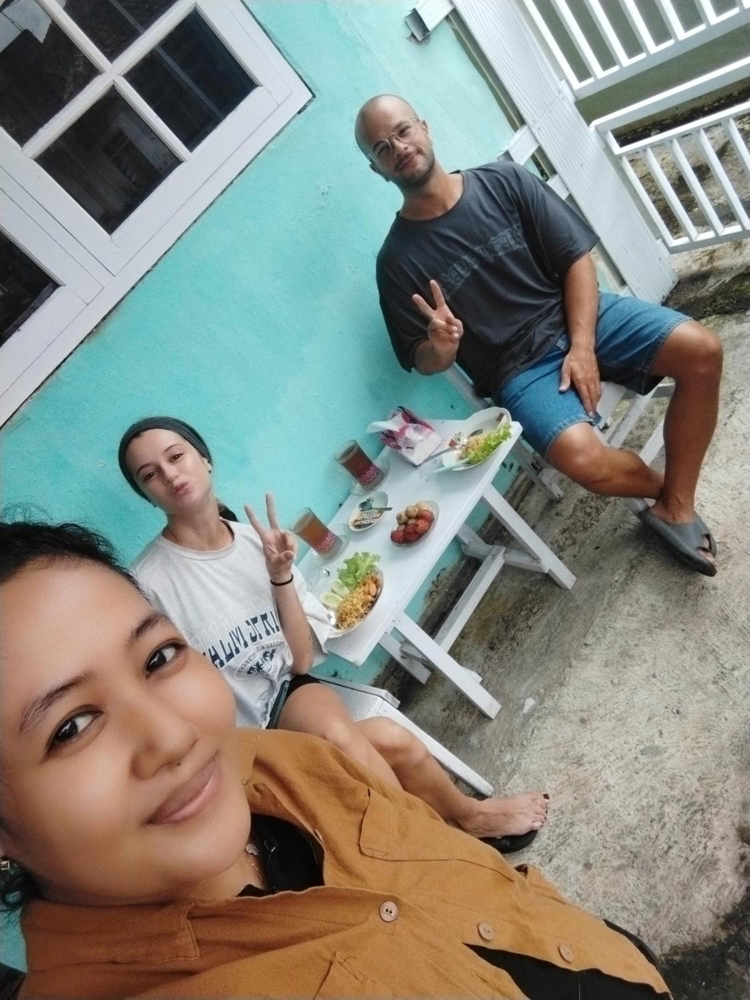 Nio Homestay And Tour Licin Екстериор снимка